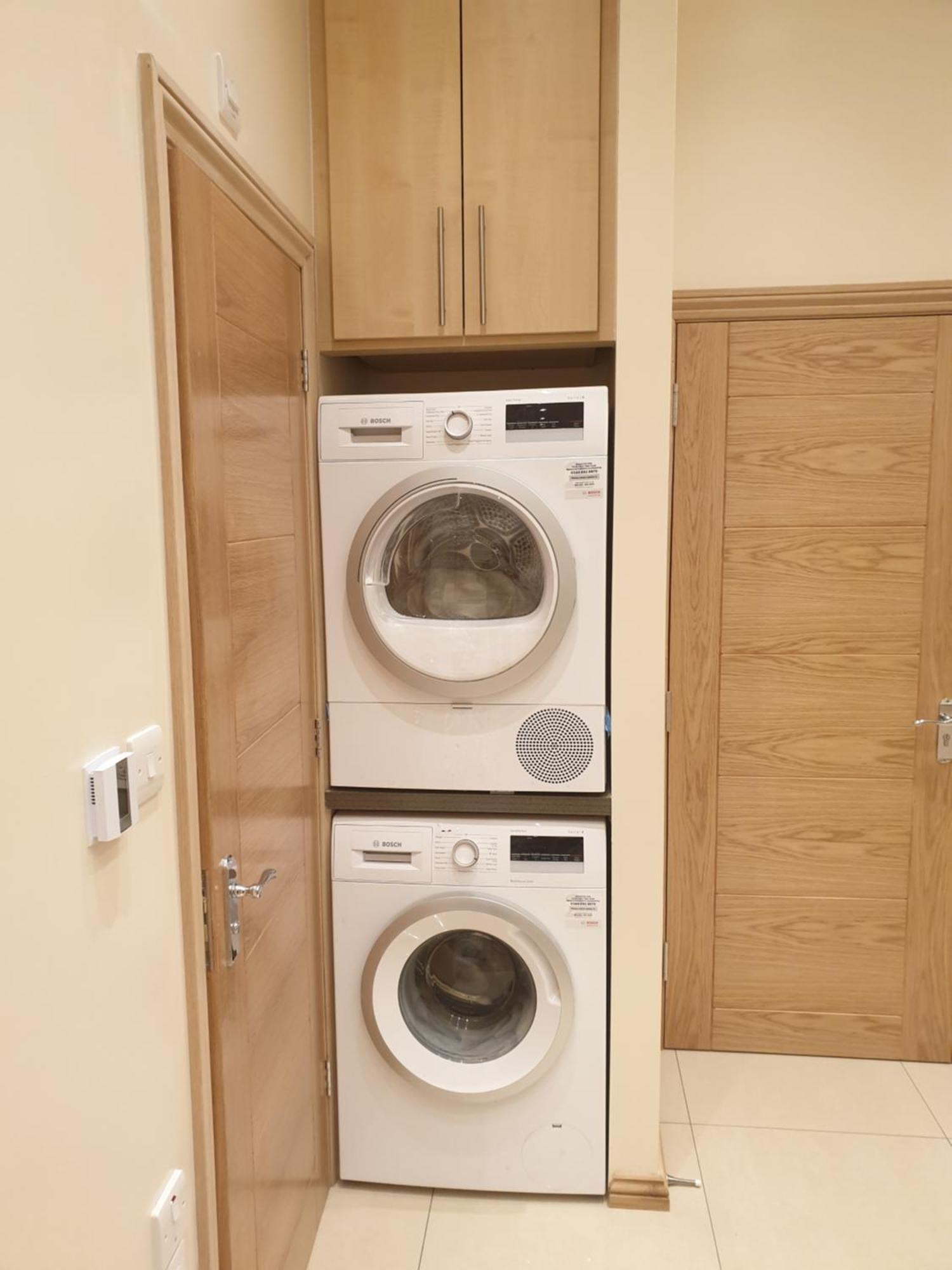 London Luxury Apartments 3 Bedroom Sleeps 8 With 3 Bathrooms 4 Mins Walk To Tube Free Parking Ilford Exterior photo